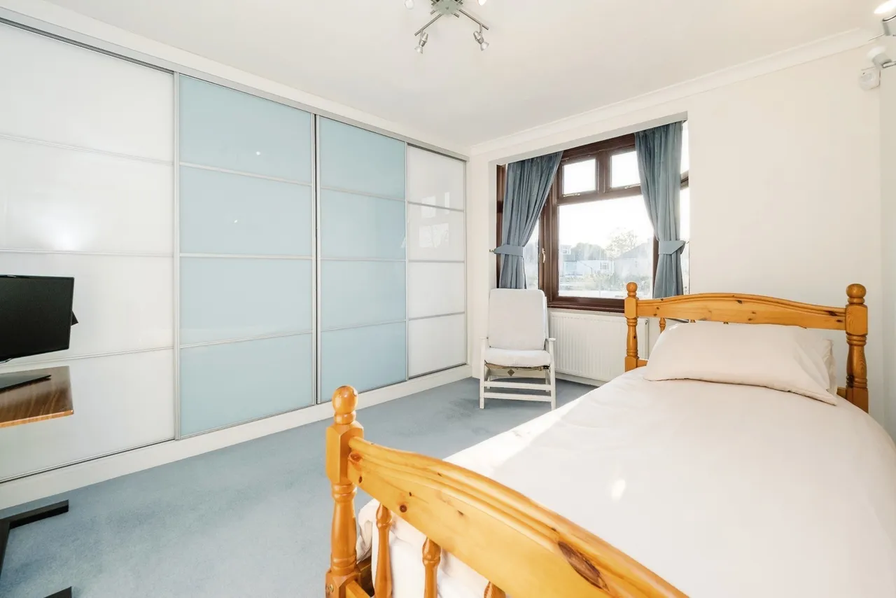Grosvenor Drive, Hornchurch, RM11, photo 7