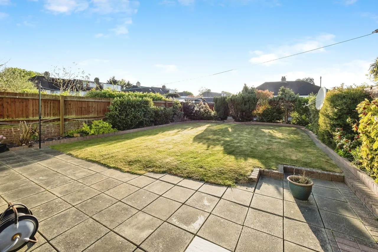 Grosvenor Drive, Hornchurch, RM11, photo 27