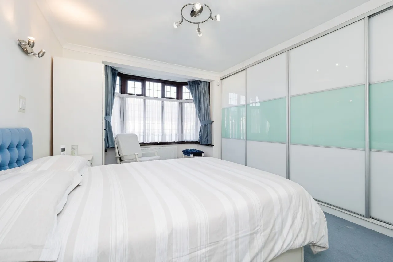 Grosvenor Drive, Hornchurch, RM11, photo 8