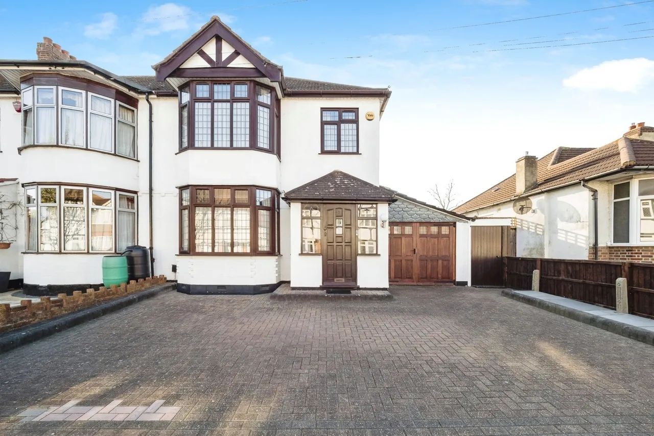Grosvenor Drive, Hornchurch, RM11, photo 23