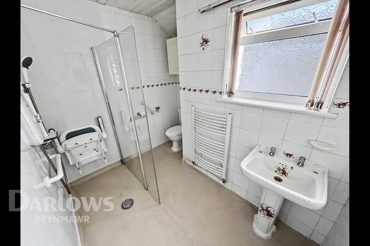 Warwick Road, Brynmawr, photo 22