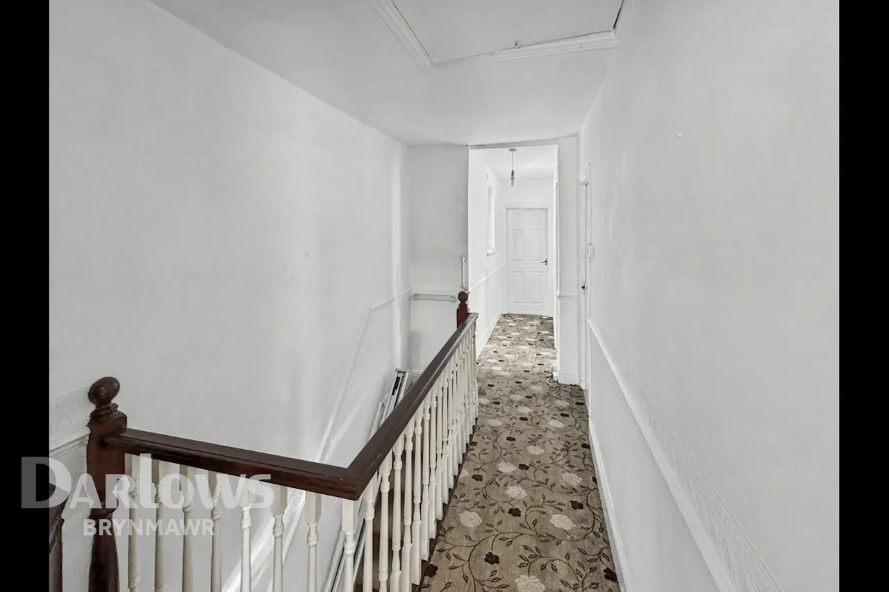 Warwick Road, Brynmawr, photo 14