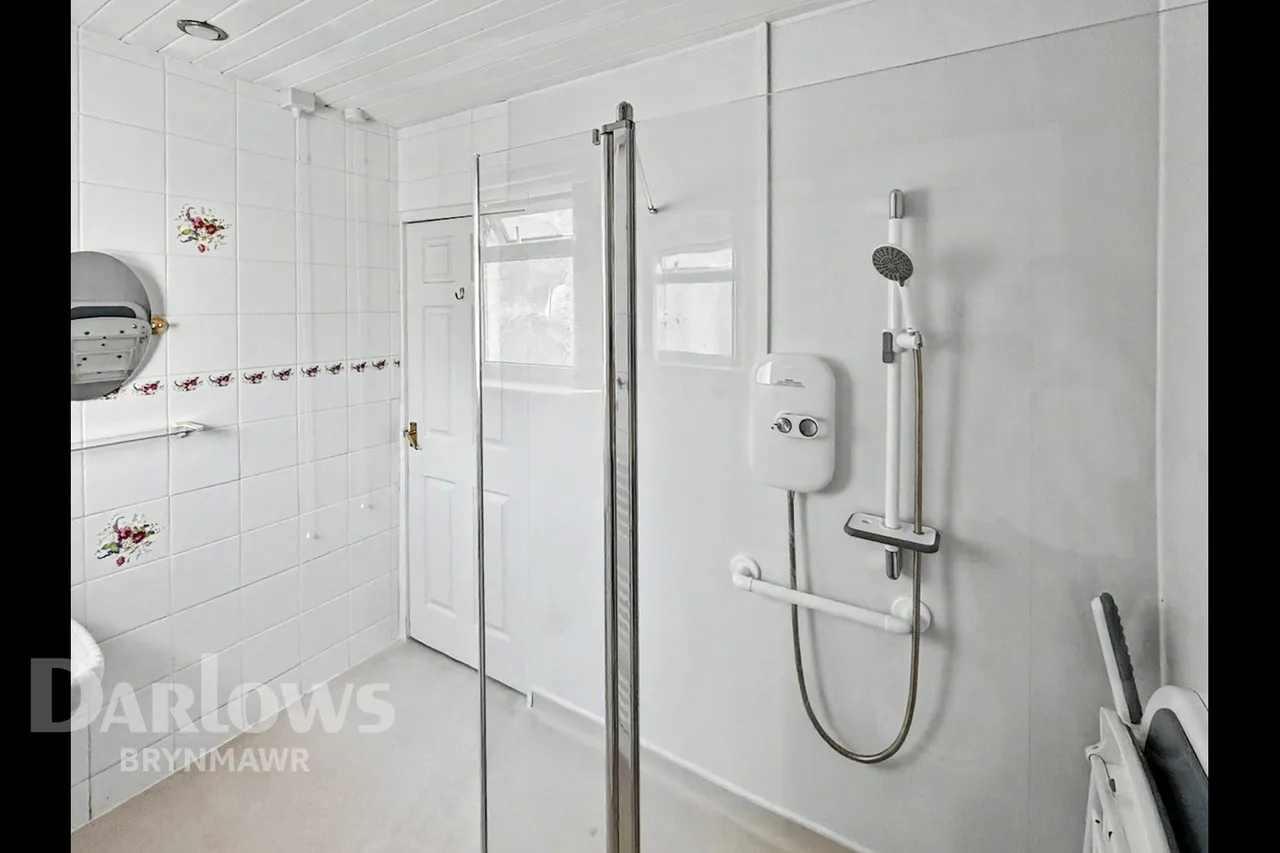 Warwick Road, Brynmawr, photo 23