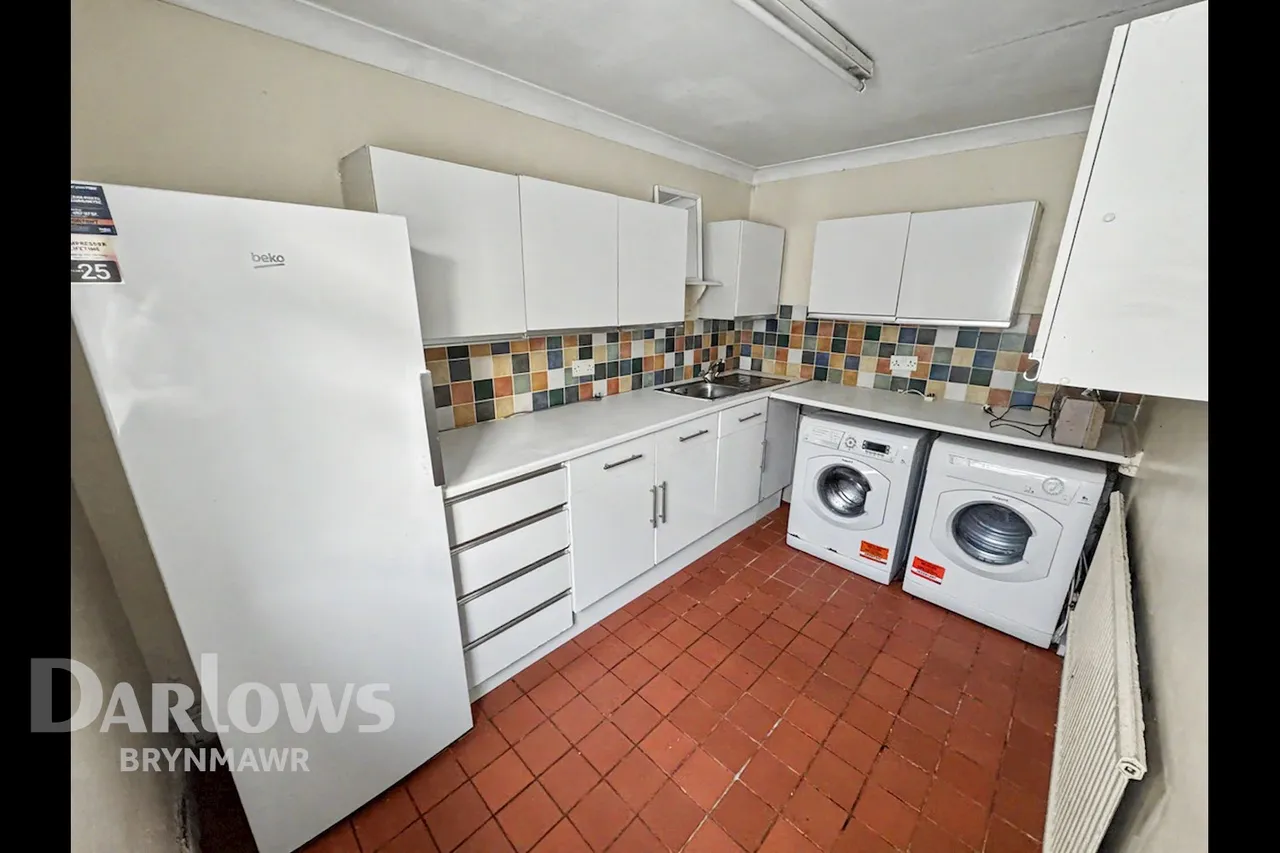 Warwick Road, Brynmawr, photo 12