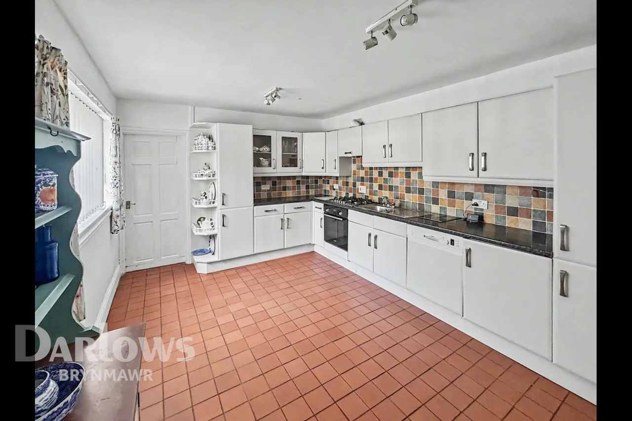 Warwick Road, Brynmawr, photo 9
