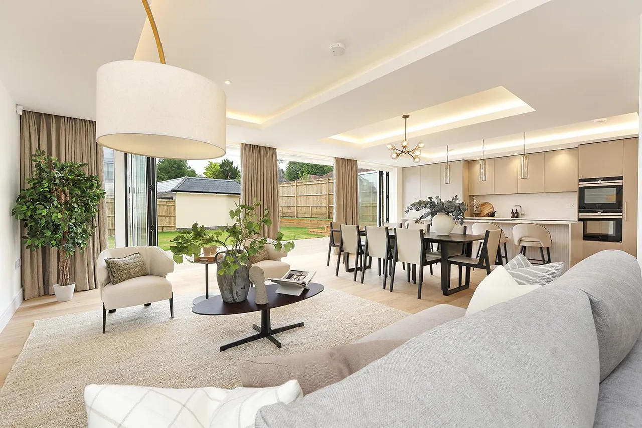 Foxley Place, Fetcham, KT22, photo 6