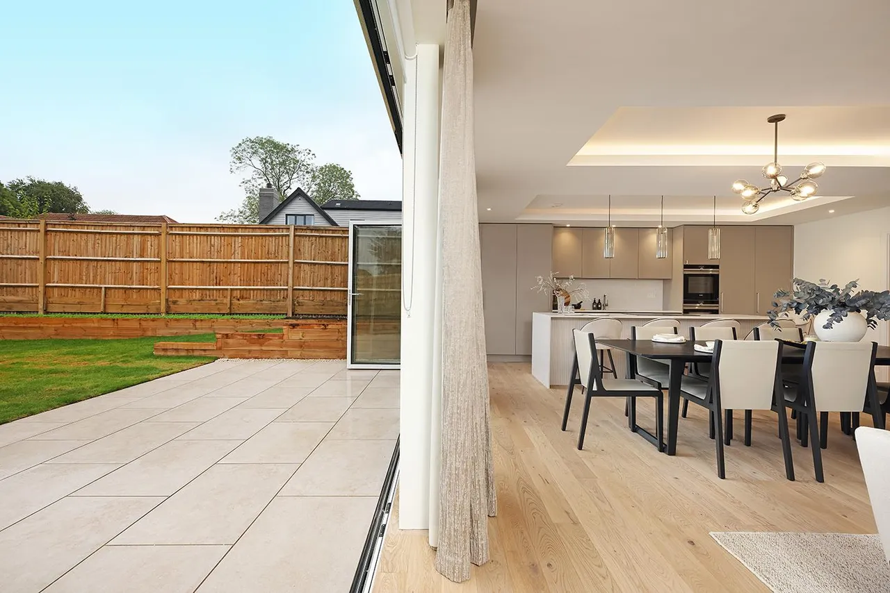 Foxley Place, Fetcham, KT22, photo 7