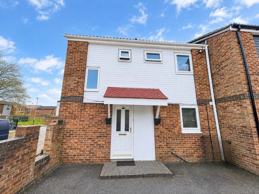 3 bed house for sale — Cross Hedge Close, Leicester, Leicestershire, LE4