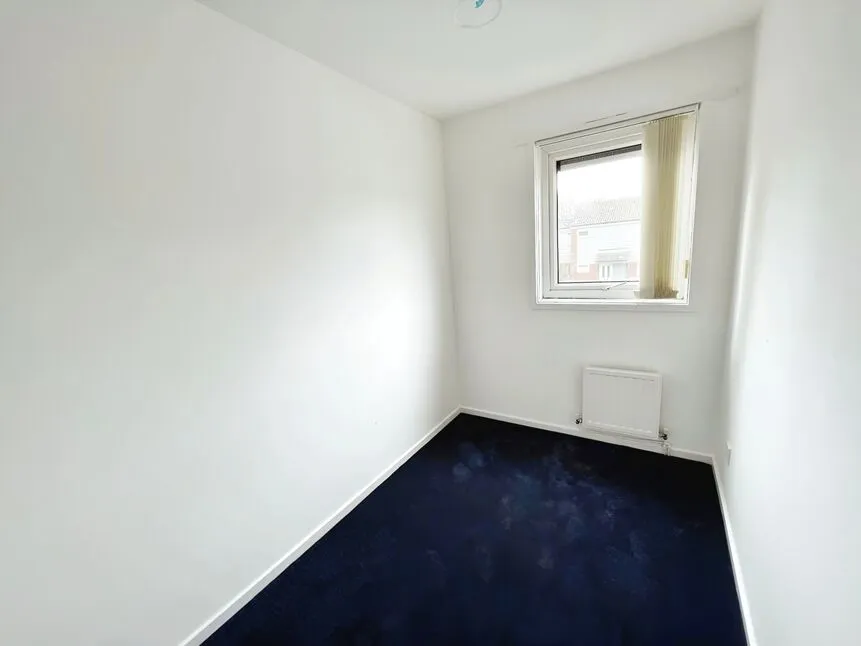 Cross Hedge Close, Leicester, Leicestershire, LE4, photo 9