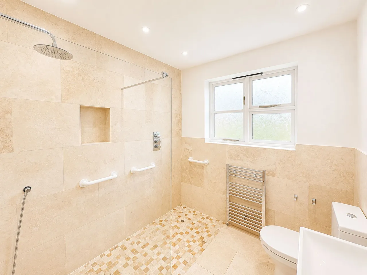 Burnside, Hale Barns, WA15, photo 18