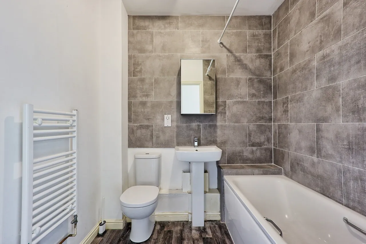 Falcon Avenue, South Ockendon, RM15, photo 17