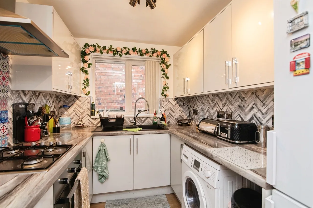Mackmillan Road, ROWLEY REGIS, photo 11