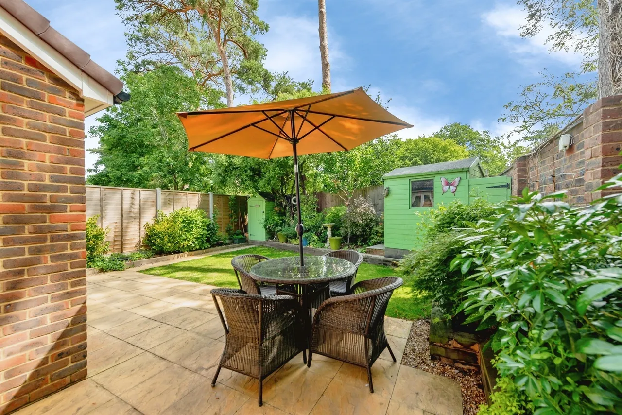 Warren Drive, Crawley, RH11, photo 15