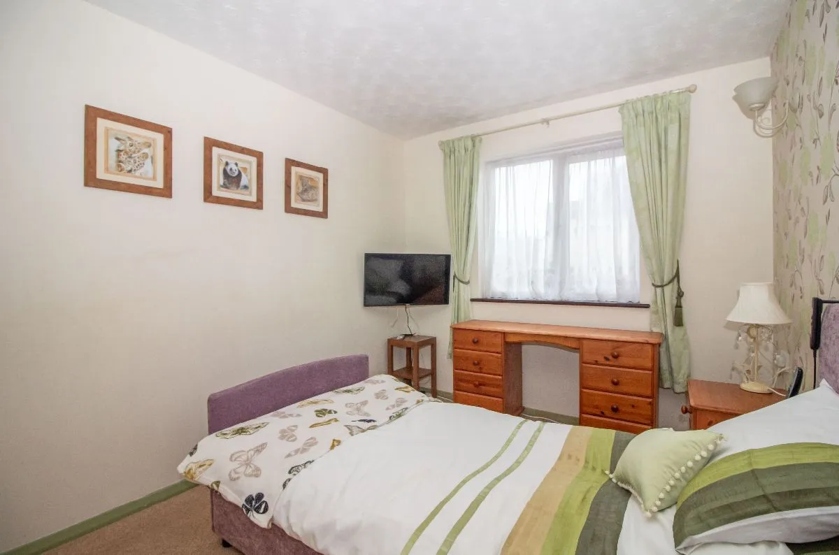39 Stakes Road, Purbrook, PO7 5XT, photo 13