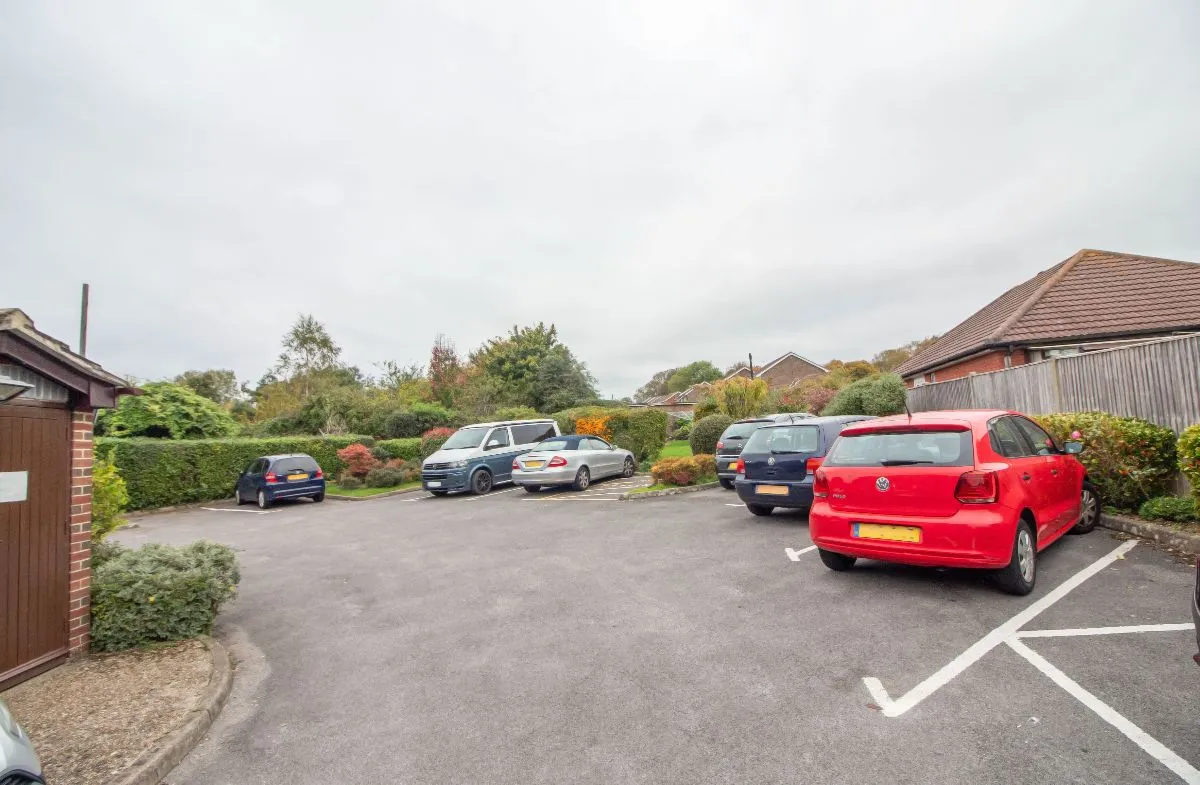 39 Stakes Road, Purbrook, PO7 5XT, photo 9