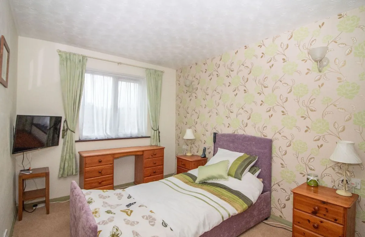 39 Stakes Road, Purbrook, PO7 5XT, photo 14