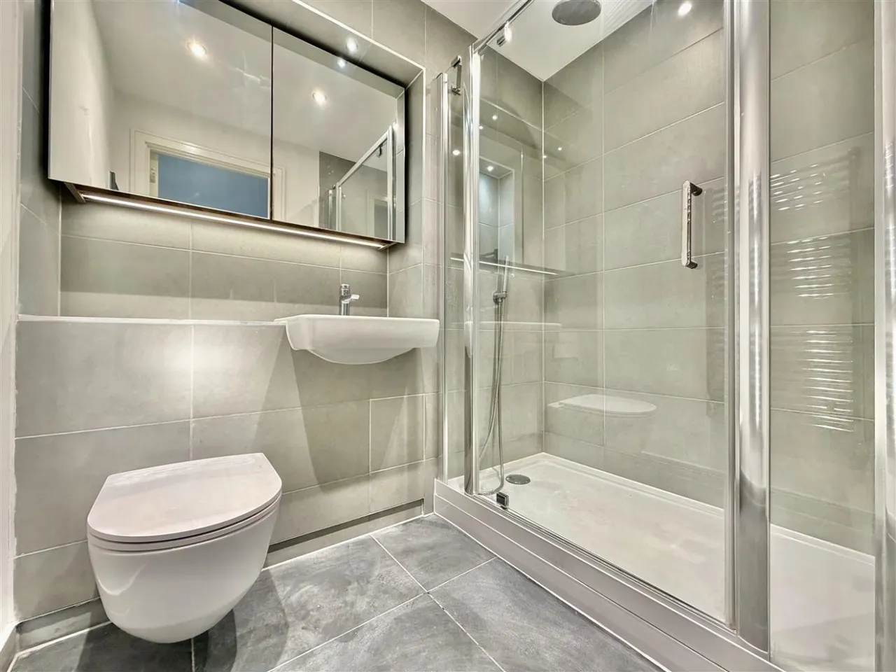 Healum Avenue, Southall, UB2, photo 4