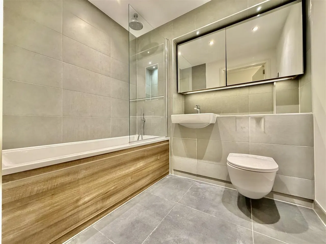 Healum Avenue, Southall, UB2, photo 8