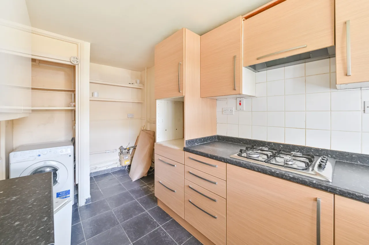 London, SE25, photo 8