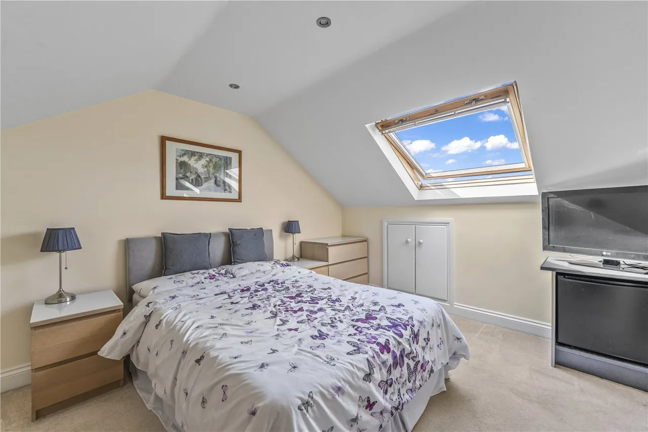 Beards Hill Close, Hampton, TW12, photo 8