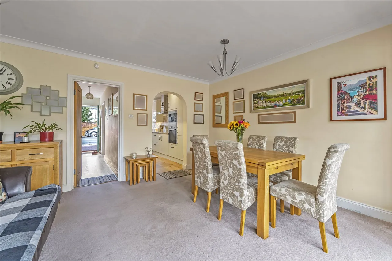 Beards Hill Close, Hampton, TW12, photo 4