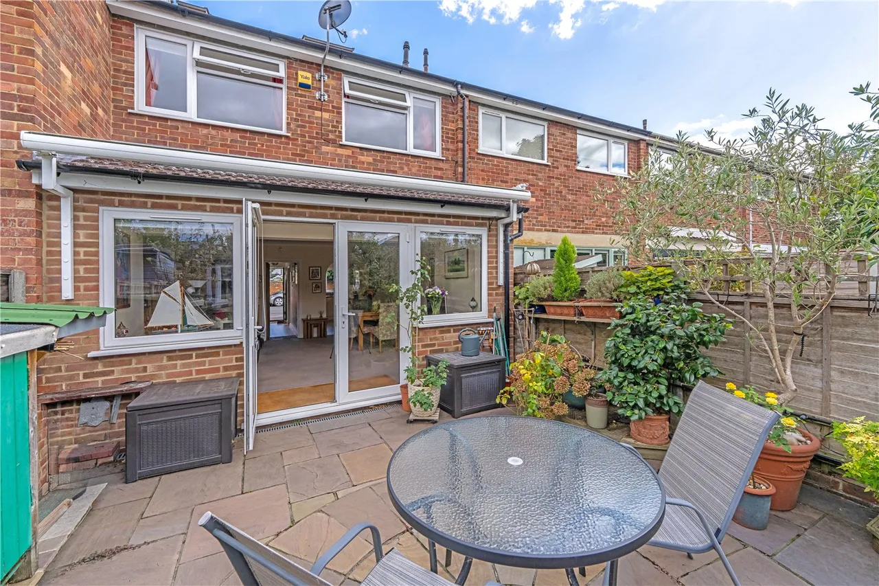 Beards Hill Close, Hampton, TW12, photo 11