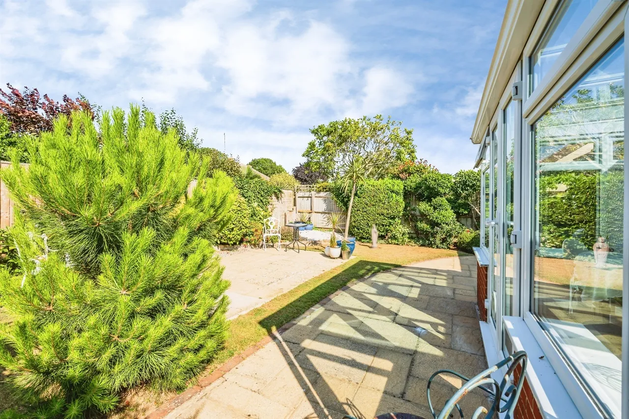 Chyngton Gardens, Seaford, BN25, photo 17