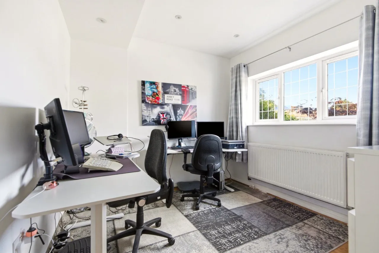 Tile Kiln Close, Hemel Hempstead, HP3, photo 10