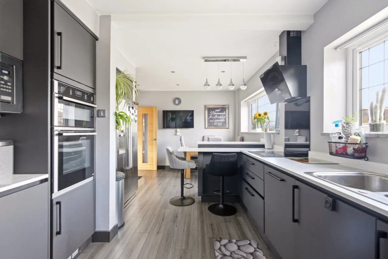 Tile Kiln Close, Hemel Hempstead, HP3, photo 5