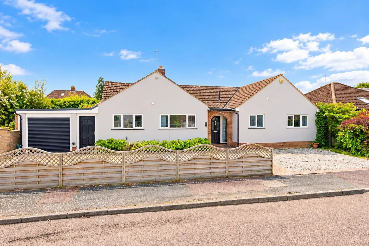 3 bed house for sale, Tile Kiln Close, Hemel Hempstead, HP3