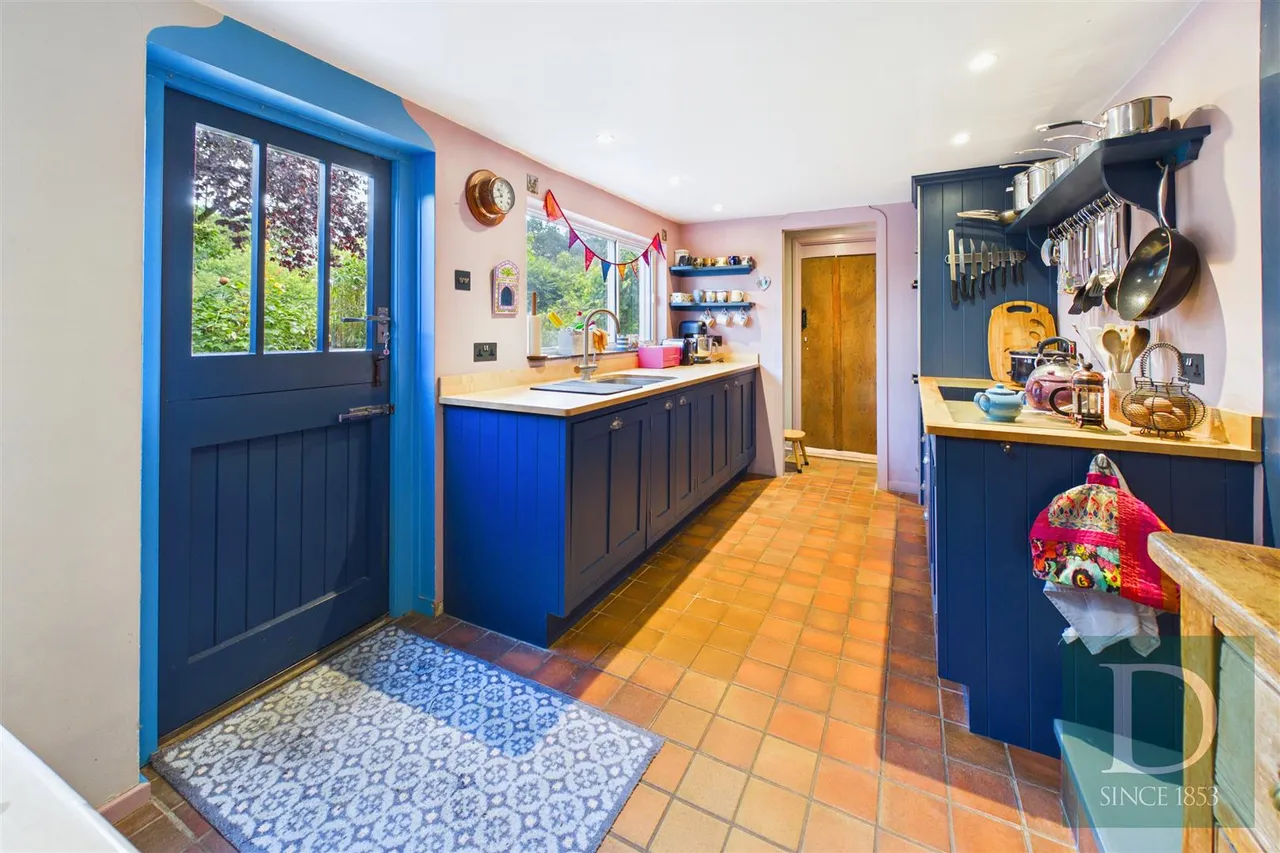 4 bed house for sale, The Street, Wenhaston, IP19