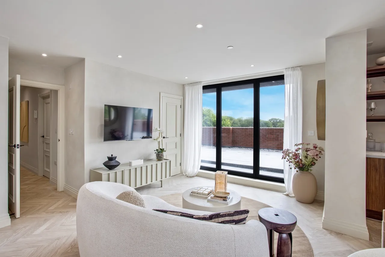 2 bed flat for sale — Davigdor Road, Hove