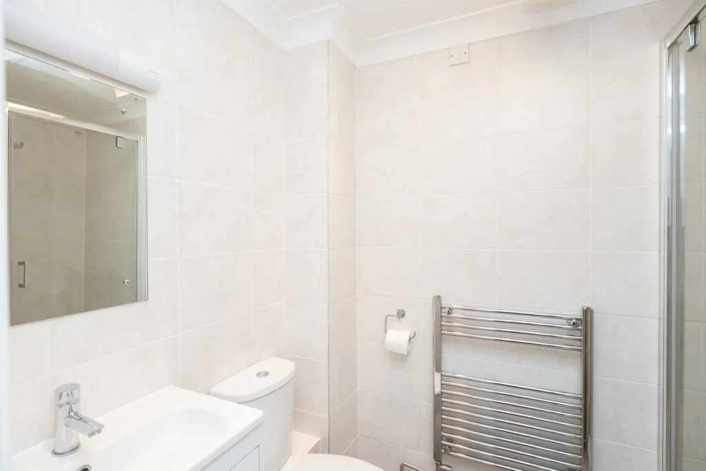 Harrowlands Park, Dorking, RH4, photo 6