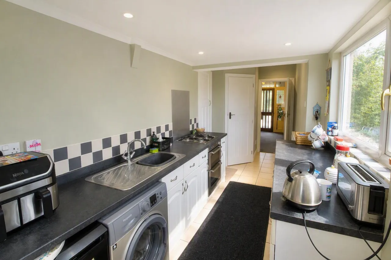 Habberley Lane, Kidderminster, DY11, photo 8