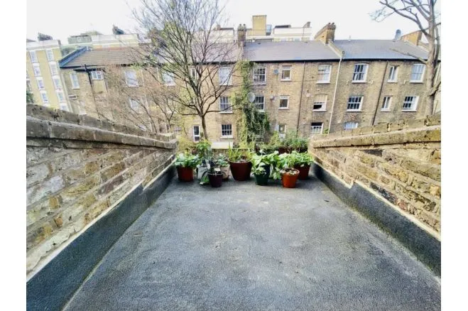 Swinton Street, London, photo 9