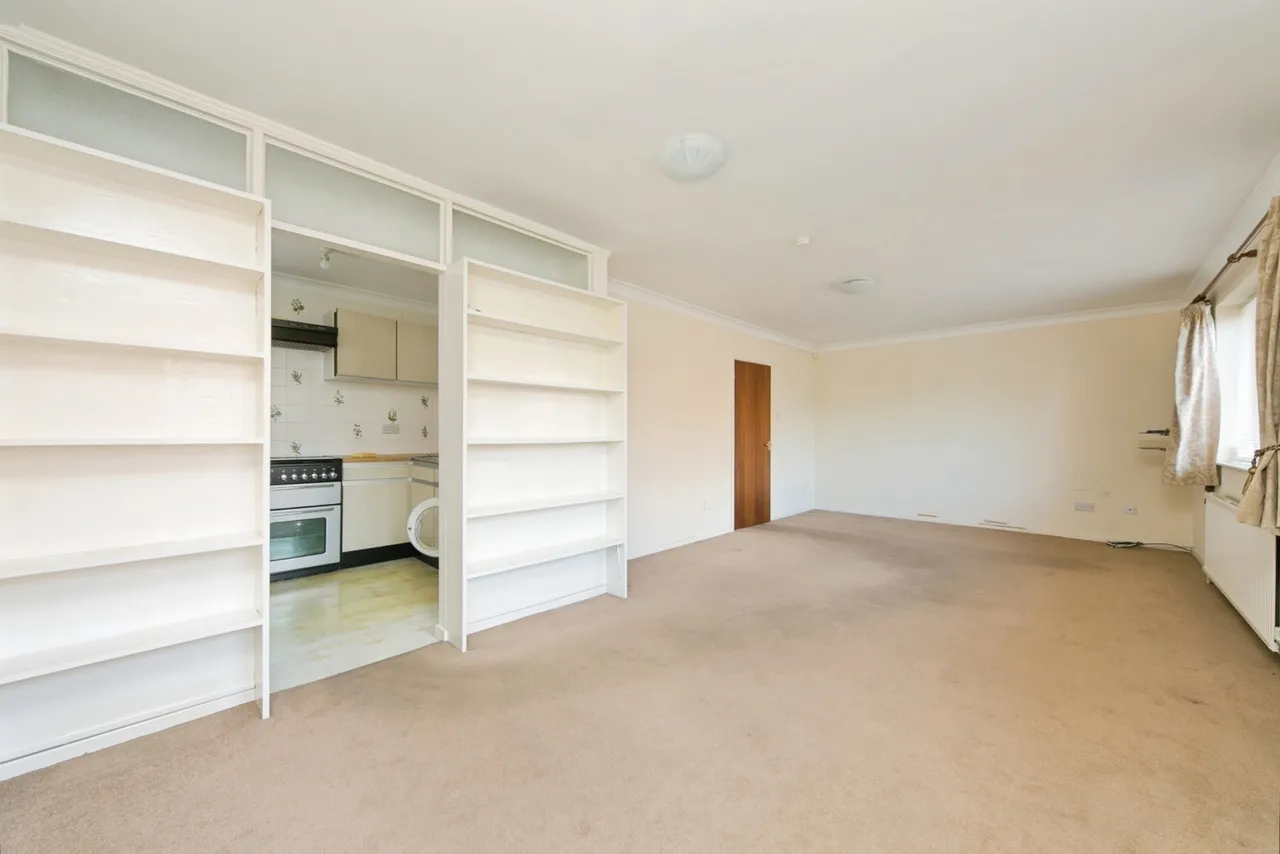 Mostyn Road, Colwyn Bay, LL29, photo 2