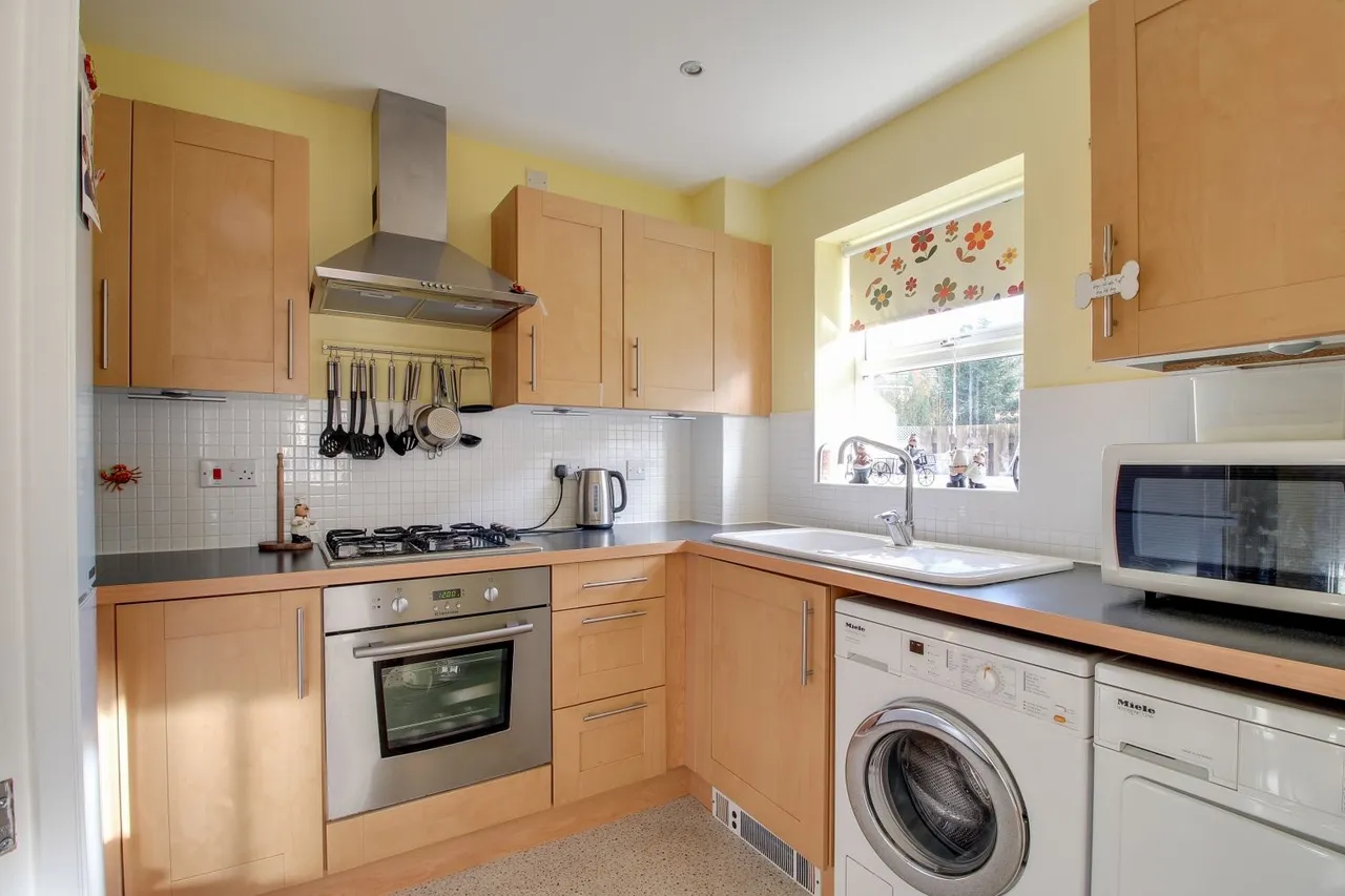 Reeve Close, Leighton Buzzard, LU7, photo 4
