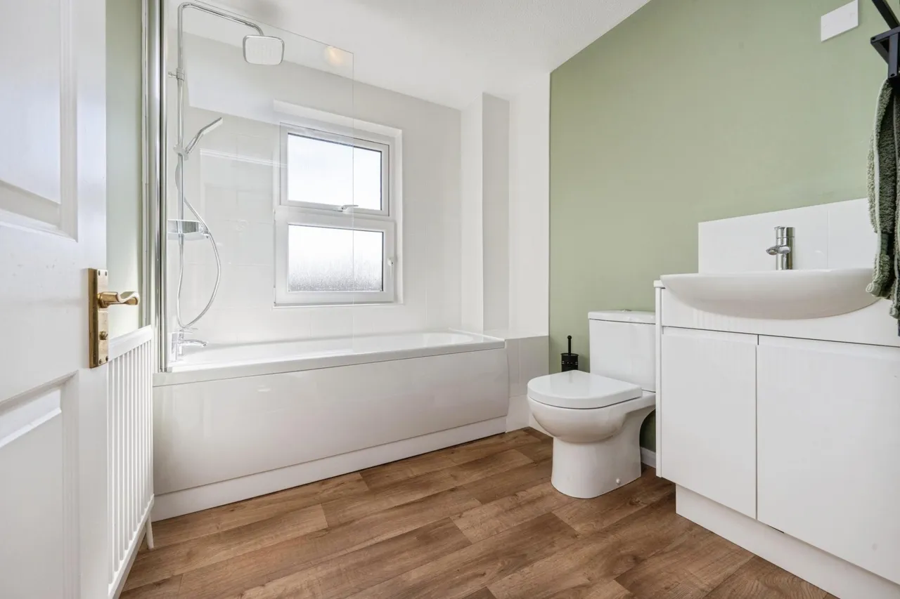 Ashburnham Road, Bedford, MK40, photo 13
