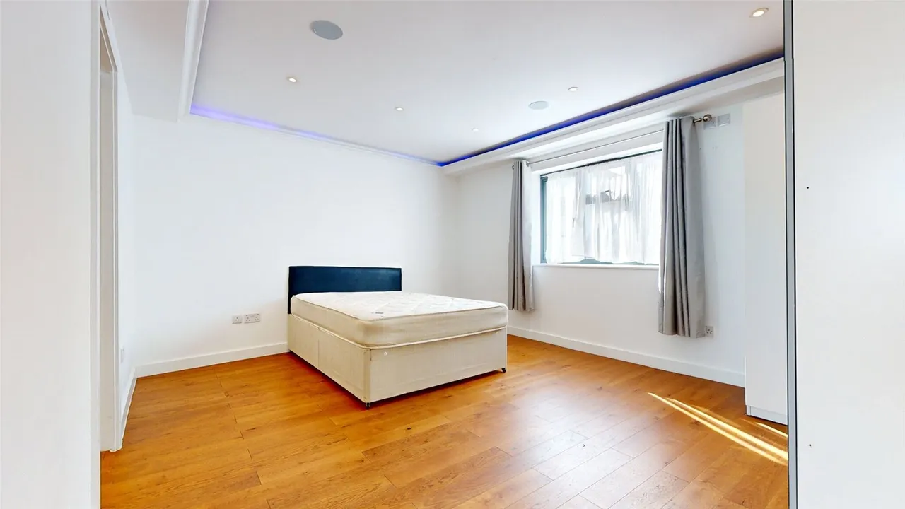 Rose Joan Mews, London, NW6, photo 7