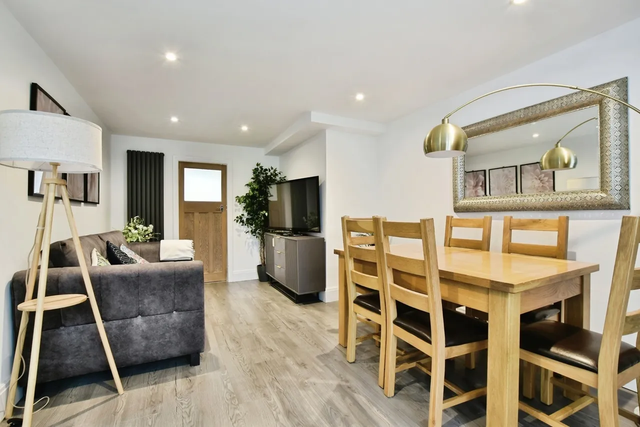 Stanley Drive, Timperley, Altrincham, WA15, photo 3