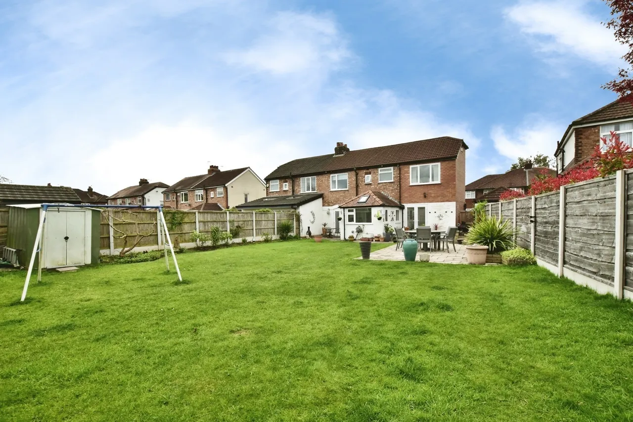 Stanley Drive, Timperley, Altrincham, WA15, photo 25