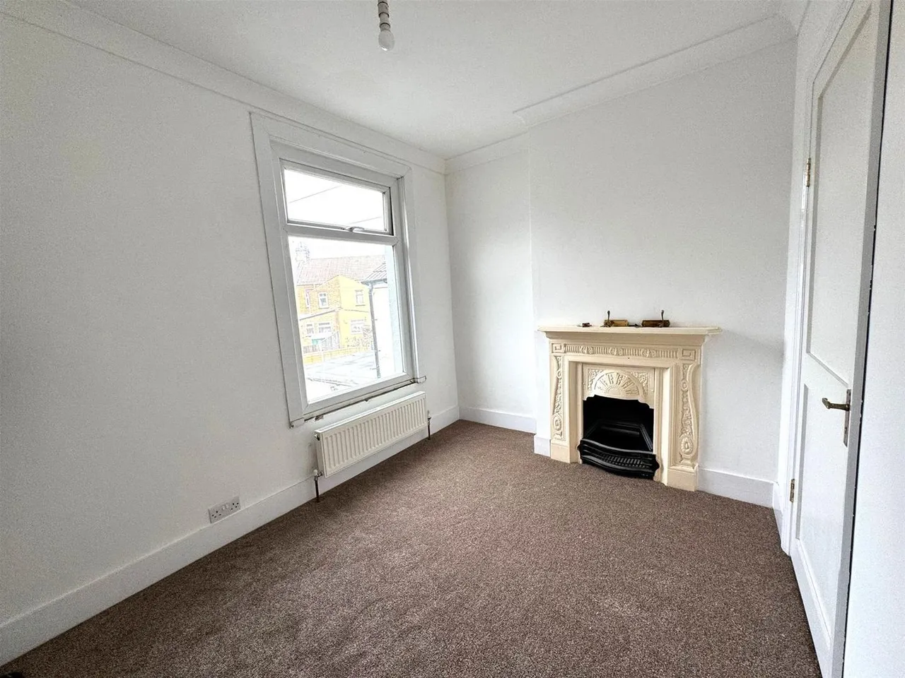 Watling Street, Rochester ME2 3NY, photo 5
