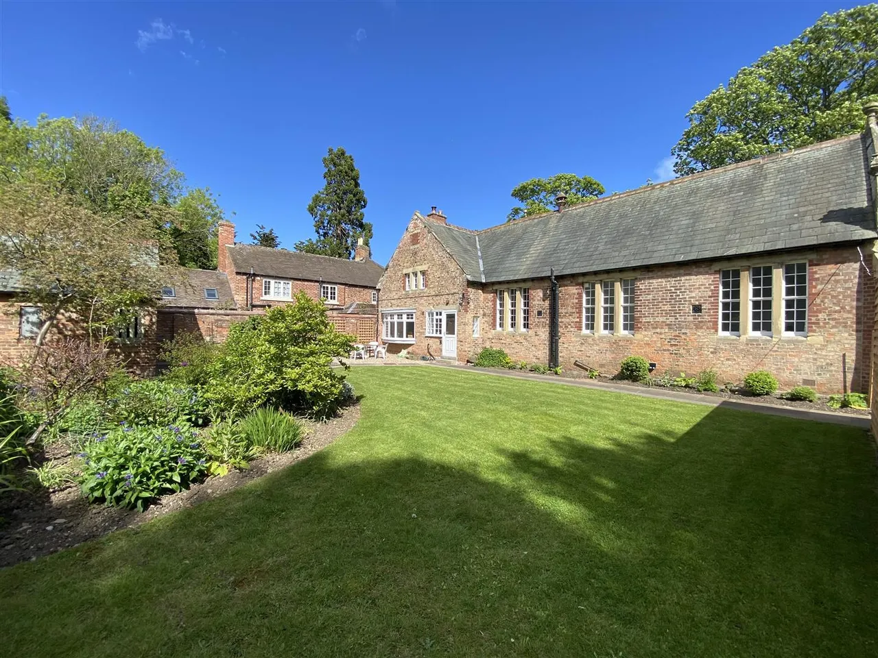 The Old Grammar School, Wycar, photo 26