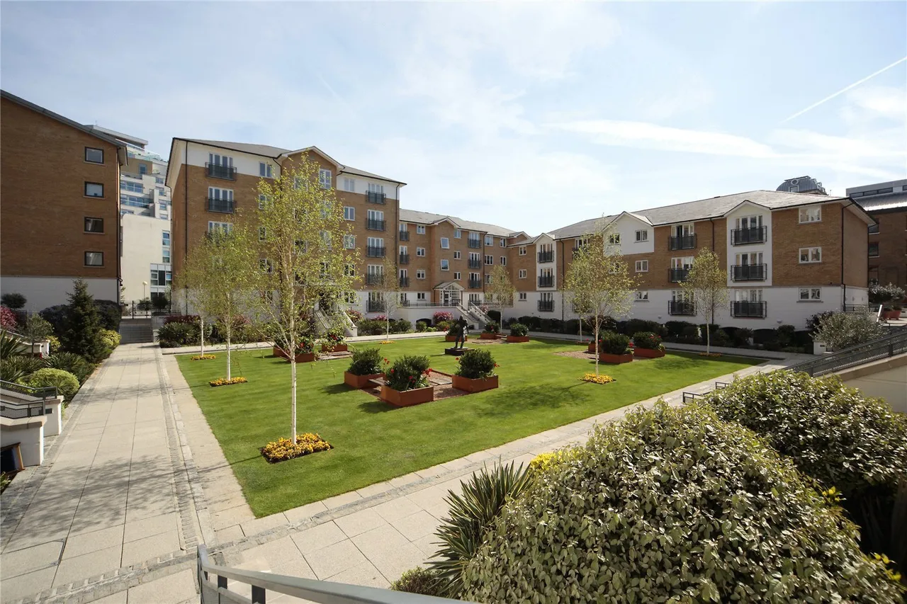 Cotton Row, Battersea, SW11, photo 11