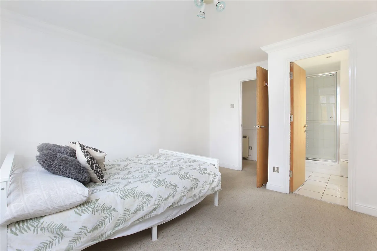Cotton Row, Battersea, SW11, photo 4