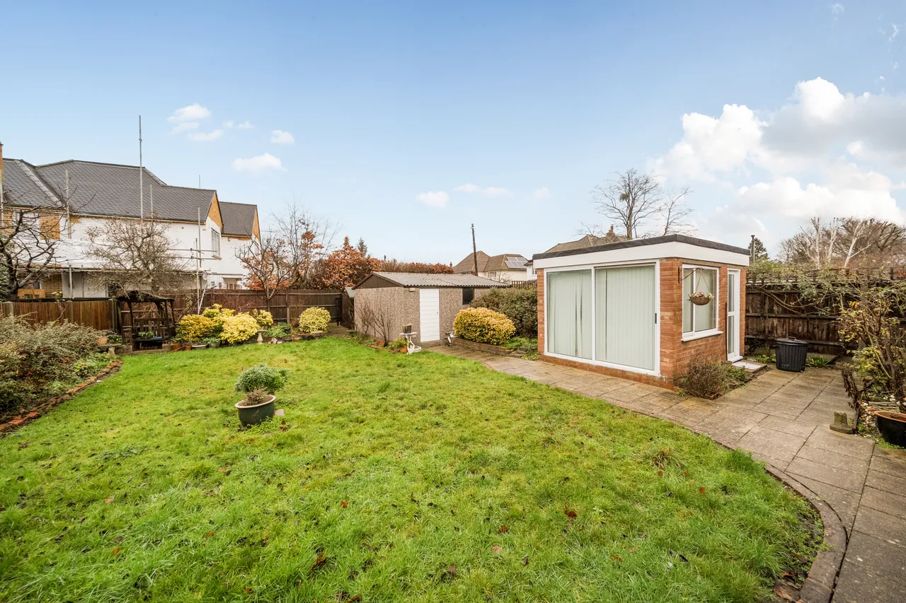 The Woodlands, Esher, KT10, photo 12