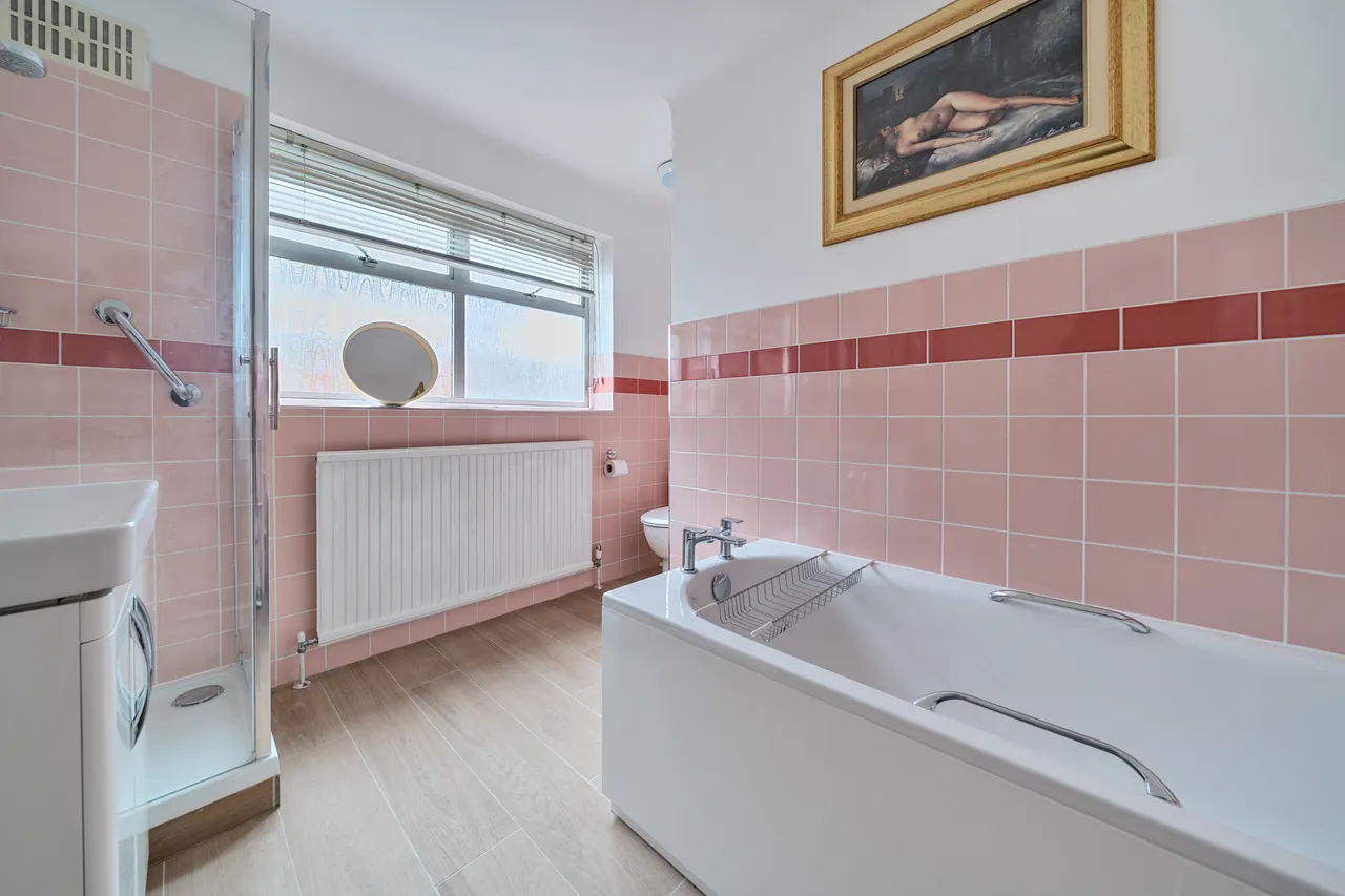 The Woodlands, Esher, KT10, photo 9