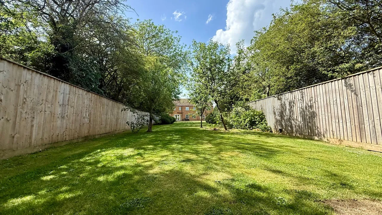 Barn Owl Close, Corby Glen, NG33, photo 20