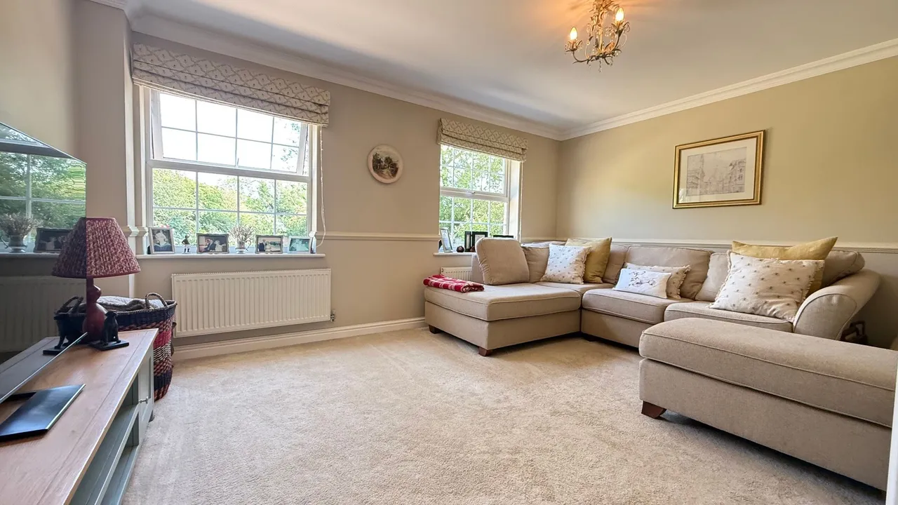 Barn Owl Close, Corby Glen, NG33, photo 6