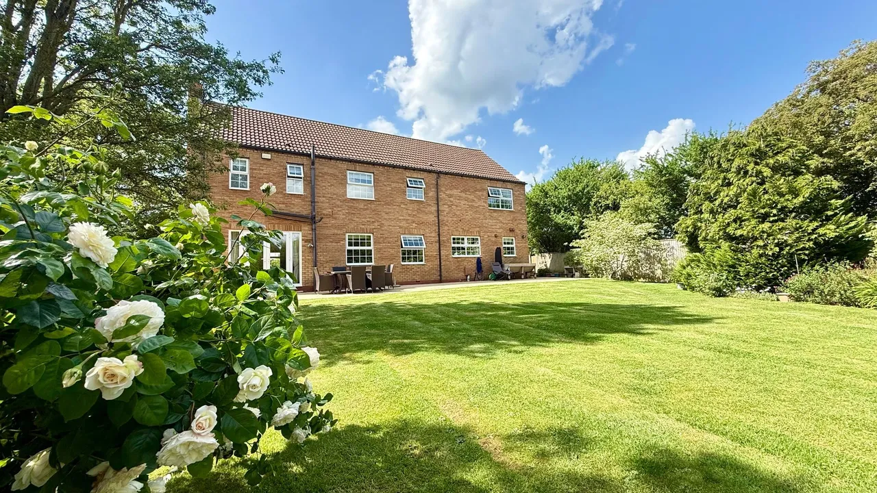 Barn Owl Close, Corby Glen, NG33, photo 21